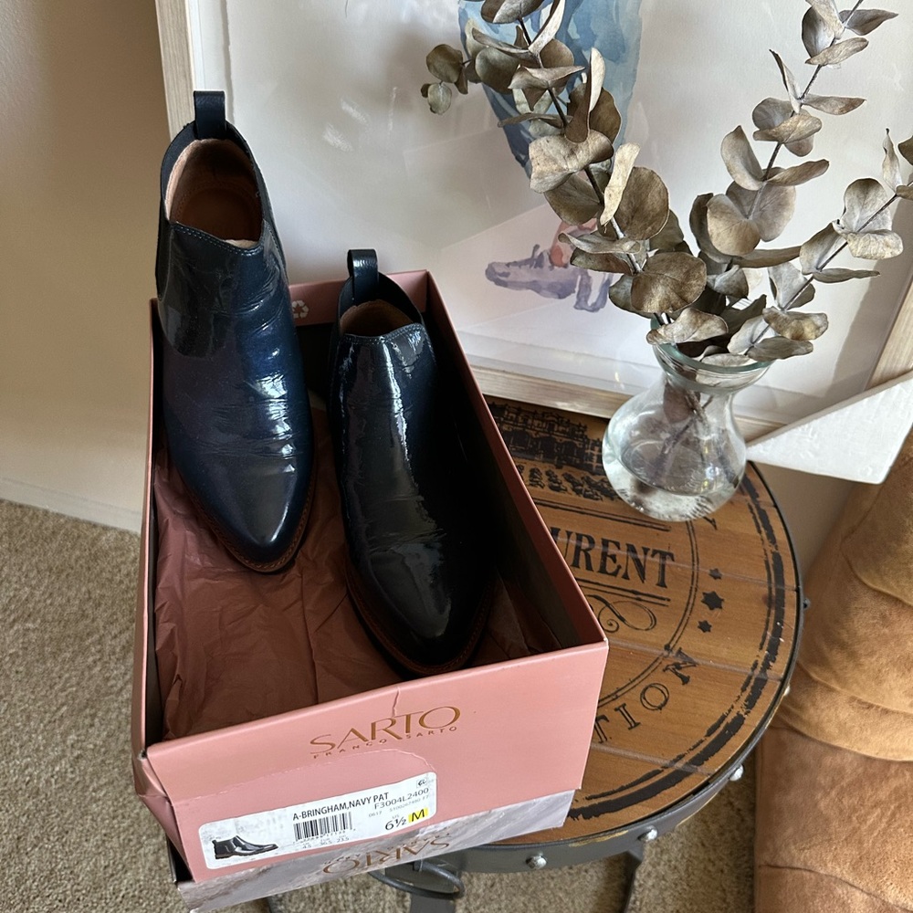 Franco sarto Bringham Navy Blue Bootie - Size 6.5 - With Box